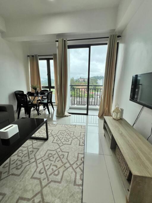 Apartment Lily Avillion-tanah Rata *